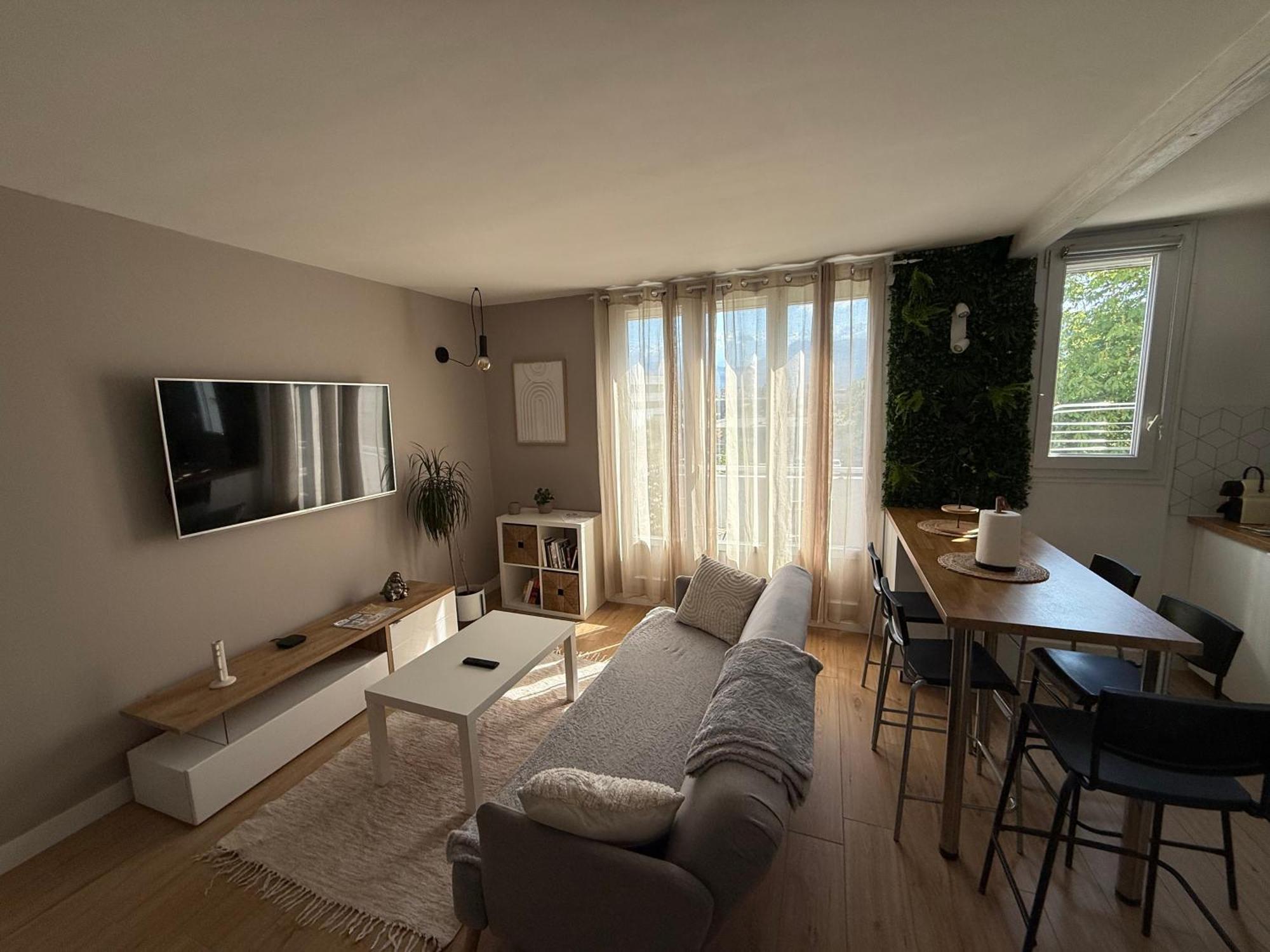 Superbe Duplex Avec Parking Gratuit Apartment Grenoble Exterior foto