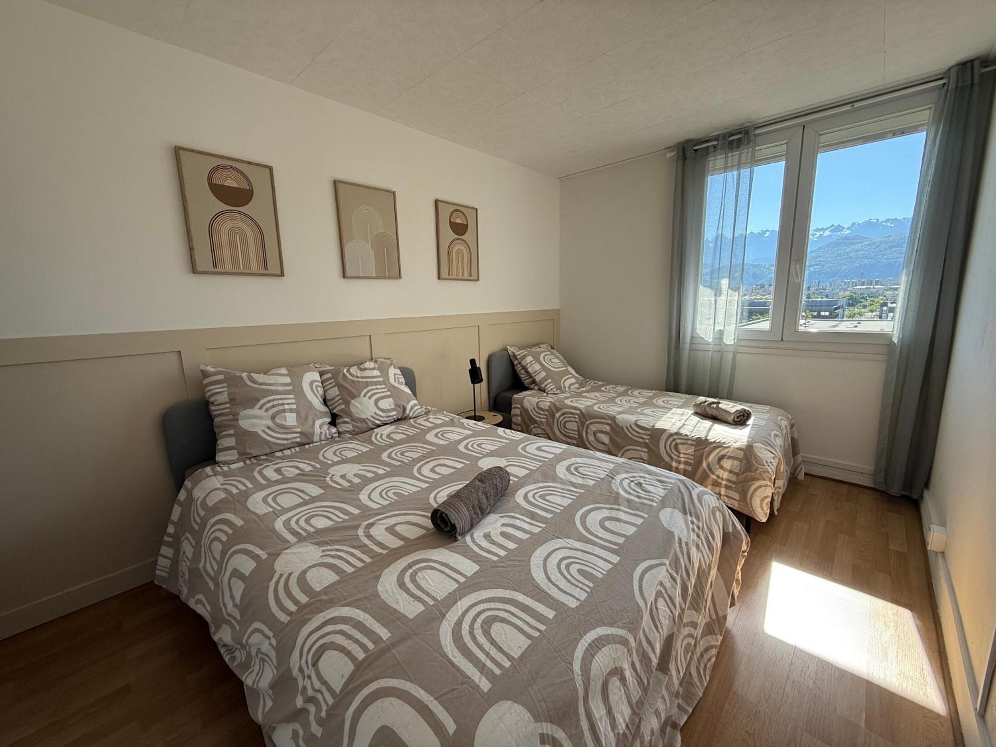 Superbe Duplex Avec Parking Gratuit Apartment Grenoble Exterior foto